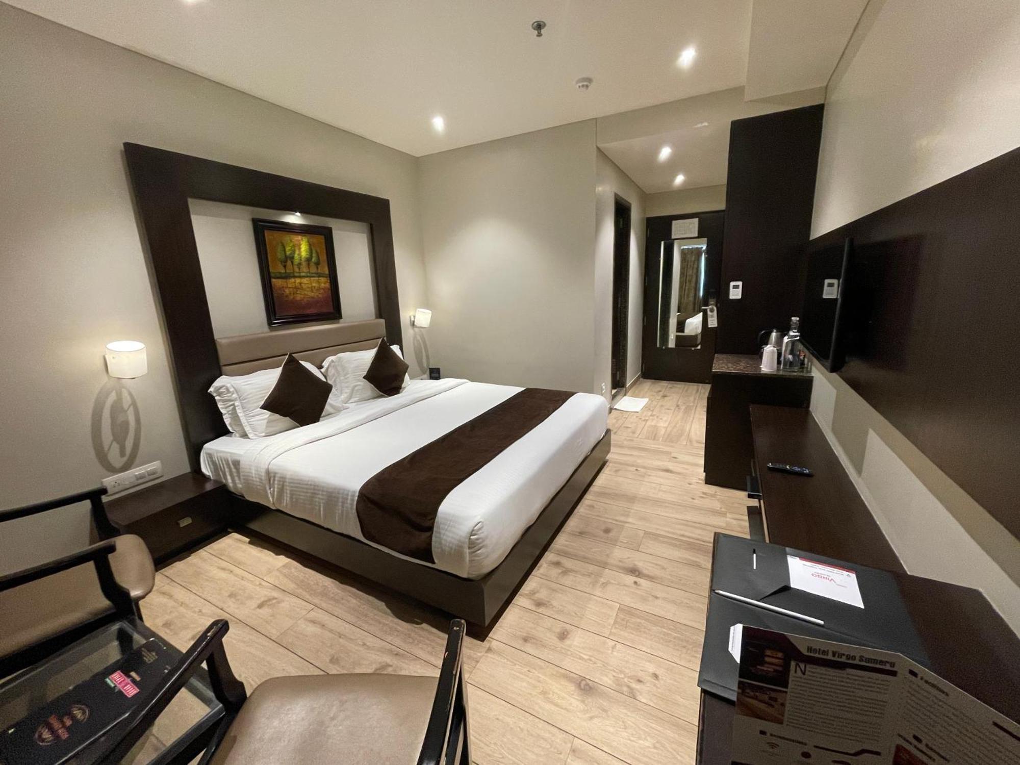 Hotel Virgo Sumeru Bhávnagar Kültér fotó