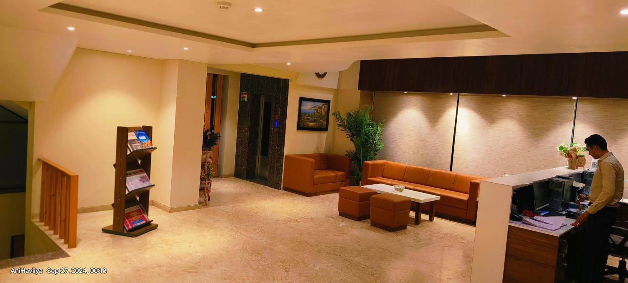 Hotel Virgo Sumeru Bhávnagar Kültér fotó