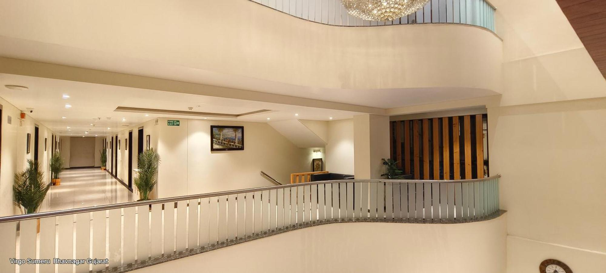 Hotel Virgo Sumeru Bhávnagar Kültér fotó
